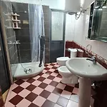 Apartamento Calmly, Spacious Next To Embassy Tirana