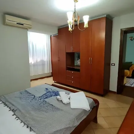 شقة Calmly, Spacious Next To Embassy تيرانا