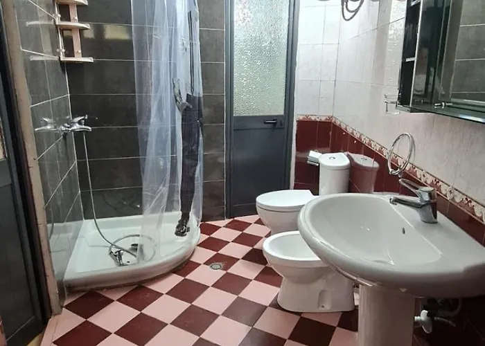 Appartamento Calmly, Spacious Next To Embassy Tirana