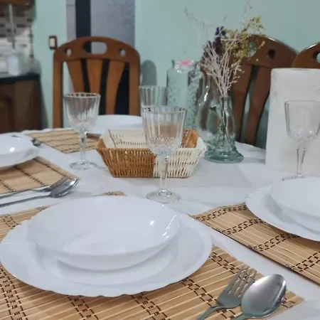 Calmly, Spacious Next To Embassy Apartament Tirana