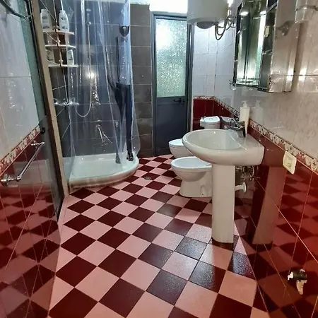 Calmly, Spacious Next To Embassy * Tirana