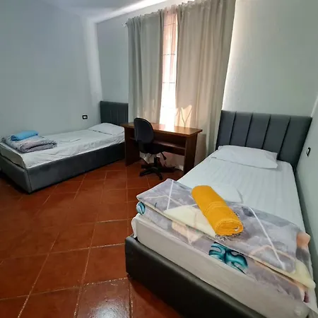 Apartment Calmly, Spacious Next To Embassy